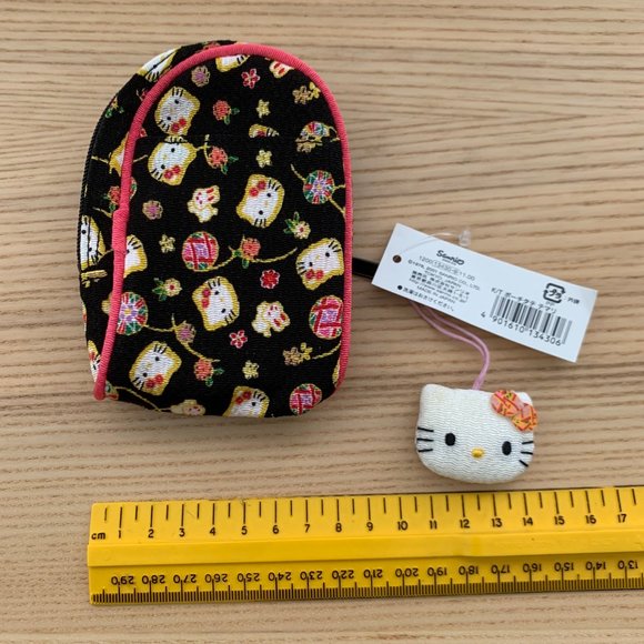 HELLO KITTY POUCH WITH CHARM 2001 - Picture 2 of 6